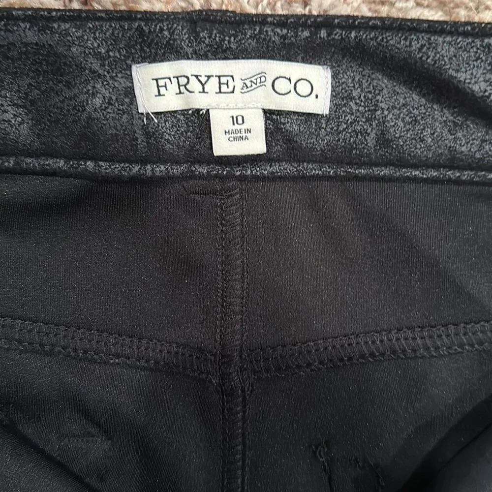 Frye and Co Faux Leather Pants, size 10. New without tags. - Picture 4 of 5